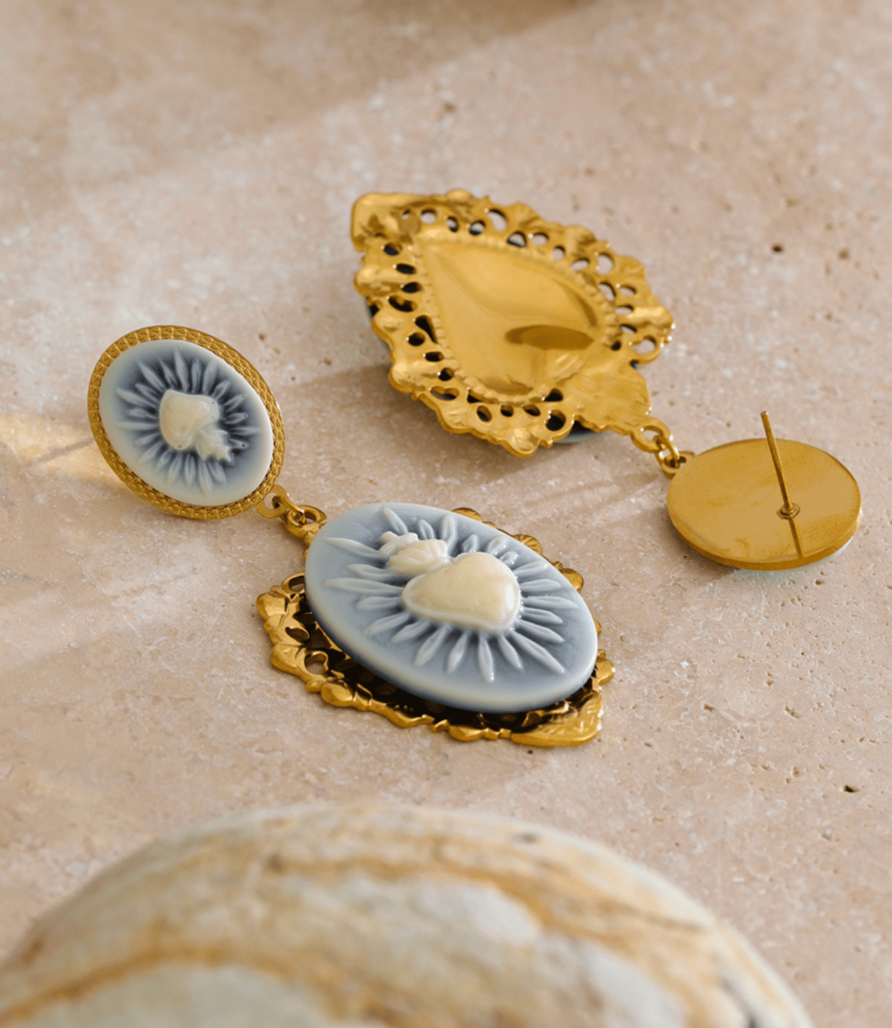 Amour Bleu Earrings - Clout Vienna