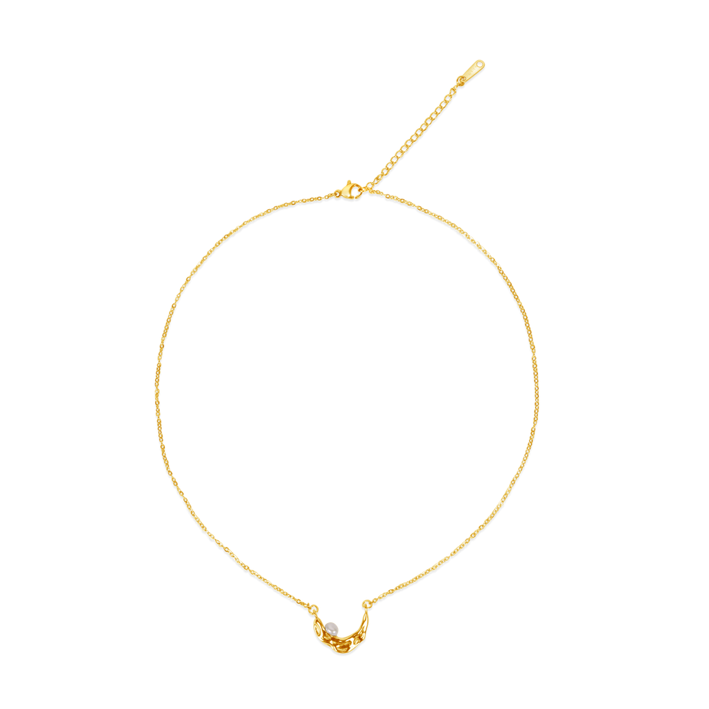 Mira Moon Pearl Necklace