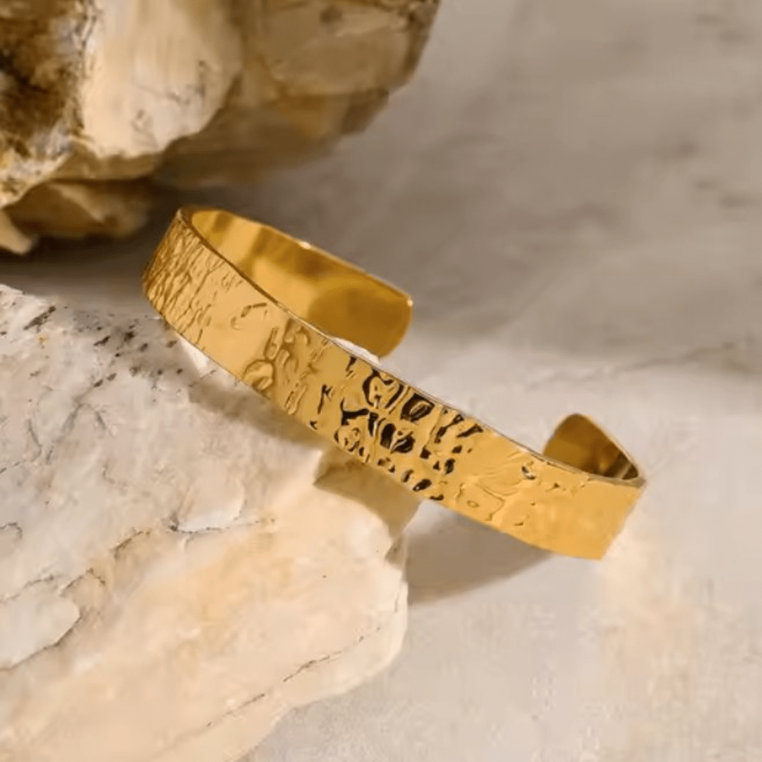 Thick Hammered Bangle - Clout Vienna