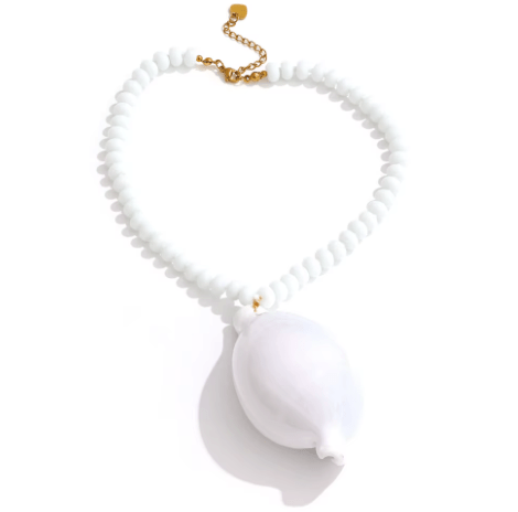 Auralie Shell - Clout Vienna