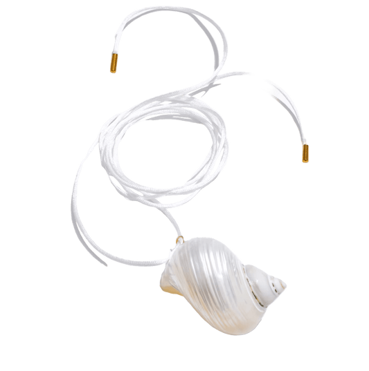 Golden Conch Necklace - Clout Vienna