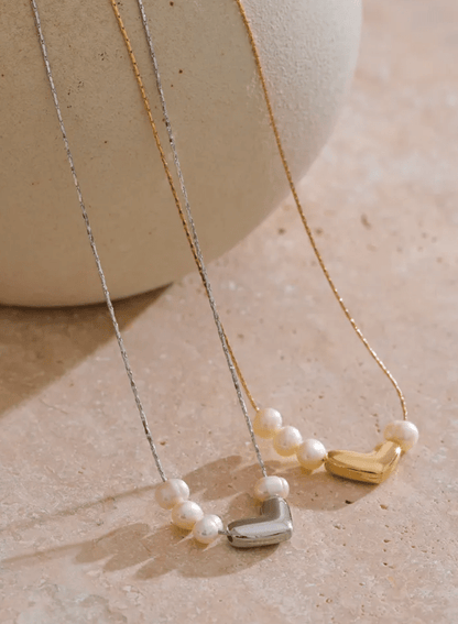 Golden Heart Pearl Necklace - Clout Vienna#