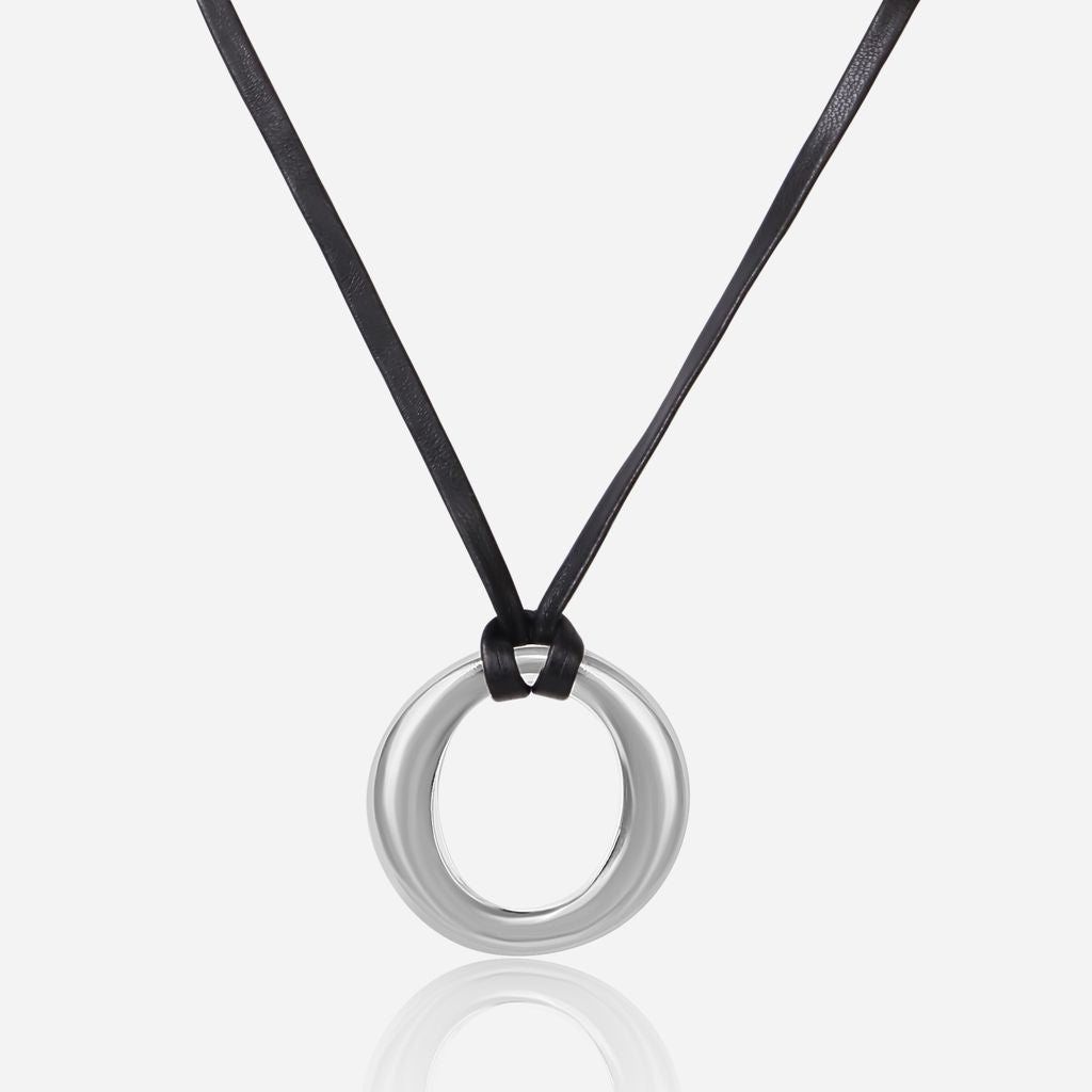 Leder Kette mit Statement Anhänger