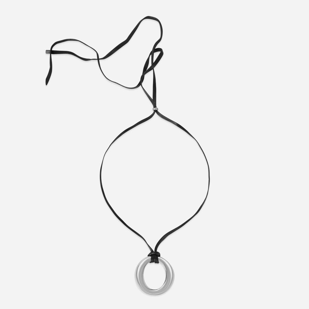 Leder Kette mit Statement Anhänger