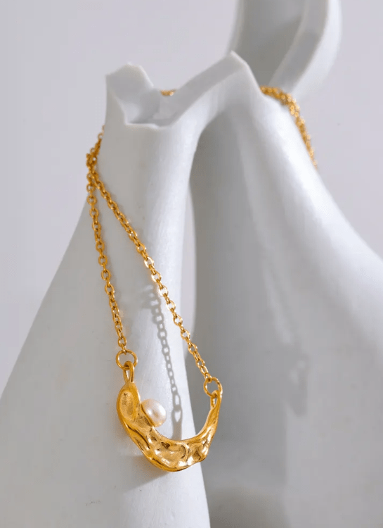 Mira Pearl - Clout Vienna