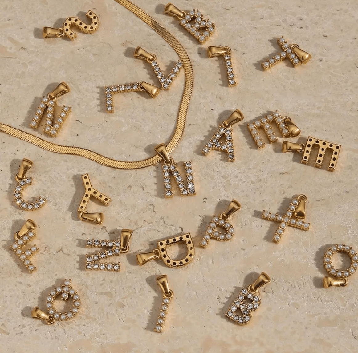 Pearl Letter - Clout Vienna#