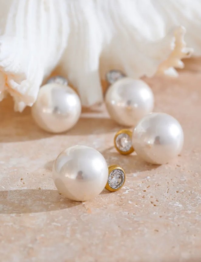 Sparkling Pearl Studs - Clout Vienna#