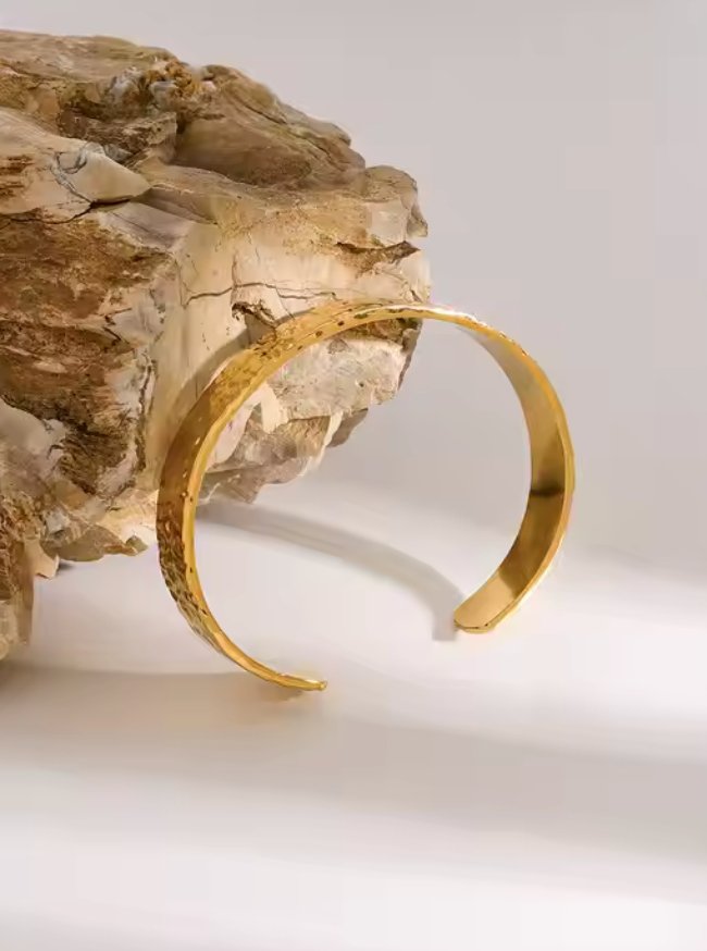 Tick Hammered Bangle - Clout Vienna#