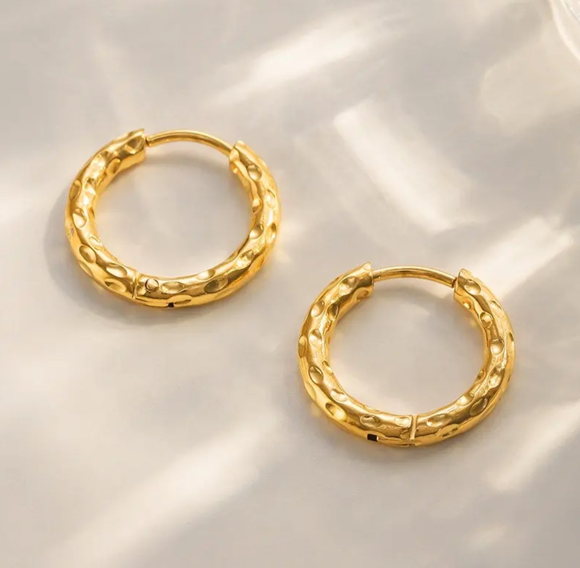 Tini hammered Hoops - Clout Vienna#